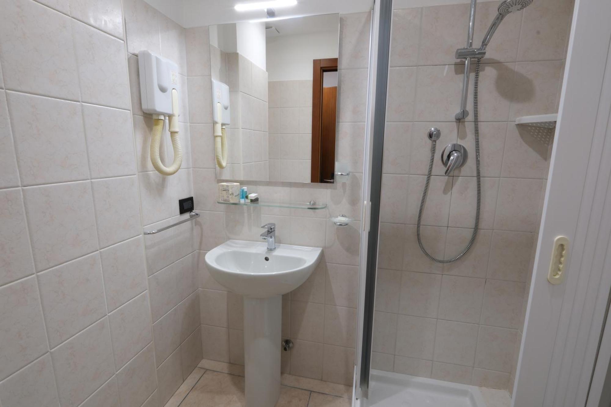 Hotel Nuovo Metro Milano Eksteriør bilde